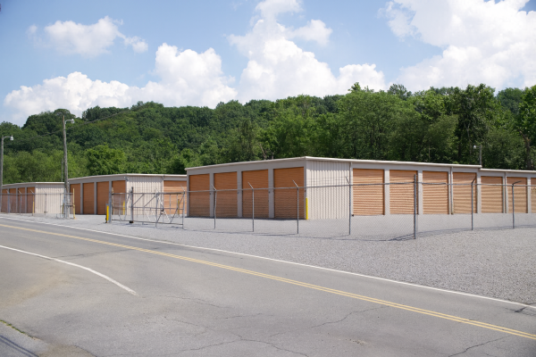 Facility photo: //images.sparefoot.com/medium/243346693716f1c5eb7.png