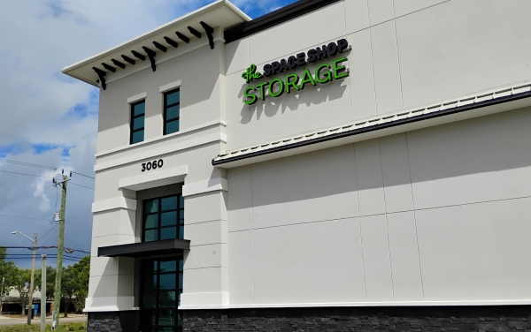 Facility photo: //images.sparefoot.com/medium/24334769d3b944aebd8.jpg