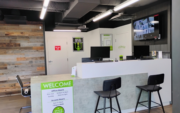 Facility photo: //images.sparefoot.com/medium/24334769d3b9463e330.jpg