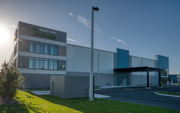 Storage Units at Space Shop Self Storage - Largo - 110 Highland Avenue Southeast