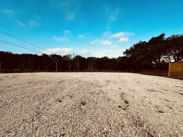 Facility photo: //images.sparefoot.com/medium/243354693733330ec64.jpg