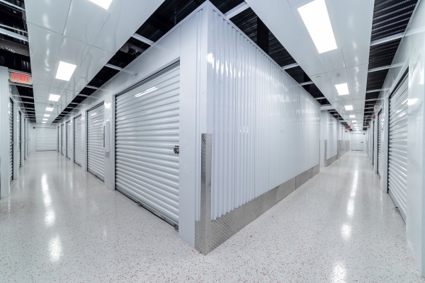 Facility photo: //images.sparefoot.com/medium/243382693977df9c4c5.jpg