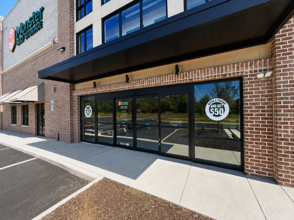 Facility photo: //images.sparefoot.com/medium/2433836a3d8cac129c0.png