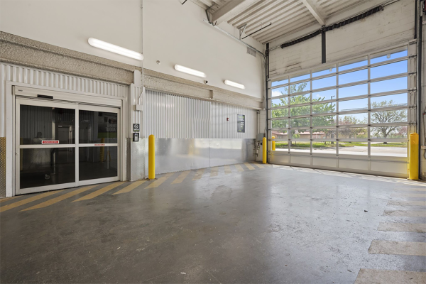 Facility photo: //images.sparefoot.com/medium/24340069408614c5f59.png