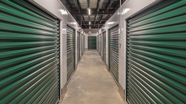 Facility photo: //images.sparefoot.com/medium/243412693aa95e314c0.jpg