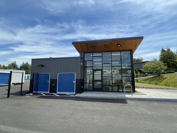 Facility photo: //images.sparefoot.com/medium/2434176a42edb1894c4.png