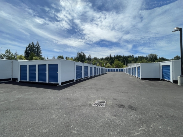 Facility photo: //images.sparefoot.com/medium/2434176a42edb67d7b3.jpg