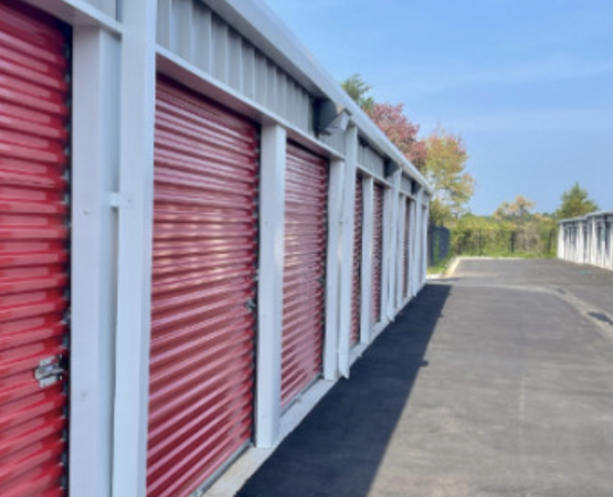 Facility photo: //images.sparefoot.com/medium/243439693b0aa08601d.png