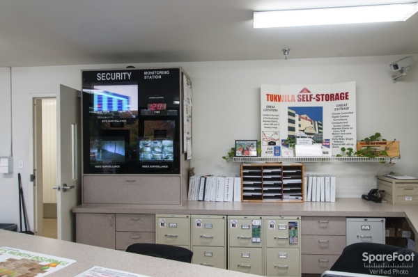 Facility photo: //images.sparefoot.com/medium/243442693b3812e2245.jpg