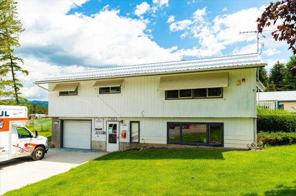 Facility photo: //images.sparefoot.com/medium/24347869432b271e9ac.jpg