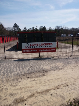 Facility photo: //images.sparefoot.com/medium/24352069f9048143625.jpg