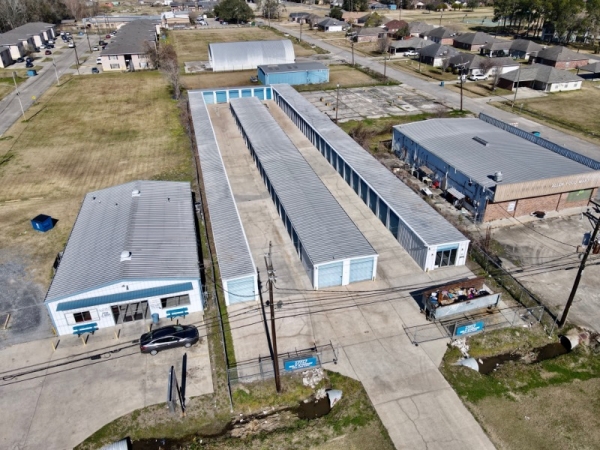 Facility photo: //images.sparefoot.com/medium/2435226941eb4c186d1.jpg