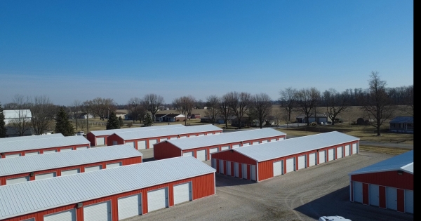 Facility photo: //images.sparefoot.com/medium/2435366942e0072e9e7.jpeg