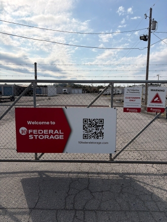 Facility photo: //images.sparefoot.com/medium/2435396a0b5de431f41.jpg