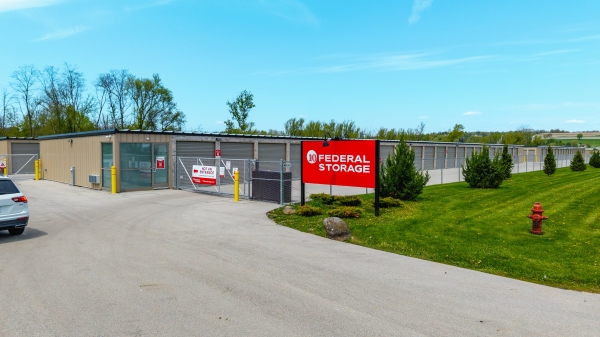 Facility photo: //images.sparefoot.com/medium/2435416a060dc5e06d5.jpg