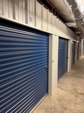 Facility photo: //images.sparefoot.com/medium/2435426a0b5866d2b74.jpg