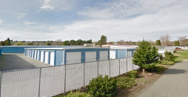 Facility photo: //images.sparefoot.com/medium/24357269433ed4d53a3.jpg