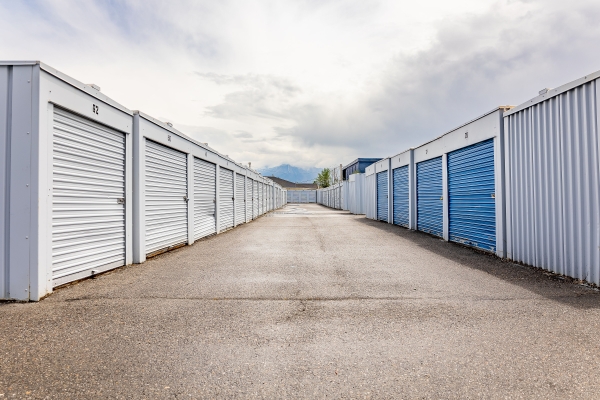 Facility photo: //images.sparefoot.com/medium/2435756943432056211.jpg