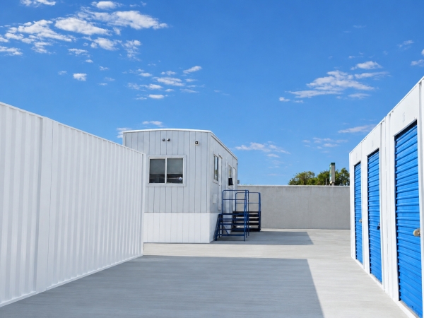Facility photo: //images.sparefoot.com/medium/2435756a1992a34c4a2.jpg