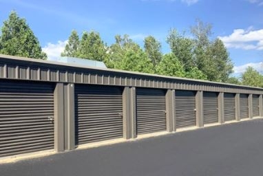 Facility photo: //images.sparefoot.com/medium/2436246945b8948cd1e.jpg