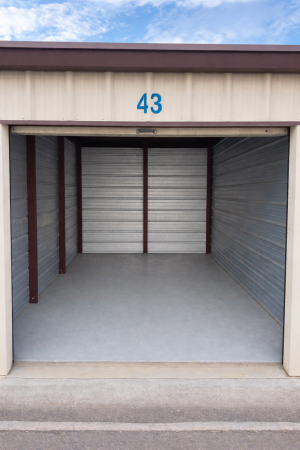 Facility photo: //images.sparefoot.com/medium/2436256945c3d993f7c.png