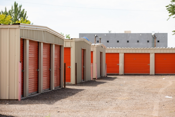 Facility photo: //images.sparefoot.com/medium/2436316945df8a07c8b.jpg