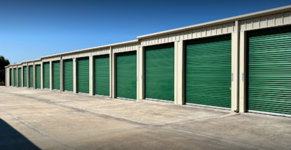 Facility photo: //images.sparefoot.com/medium/2436336945e2b9a0694.png