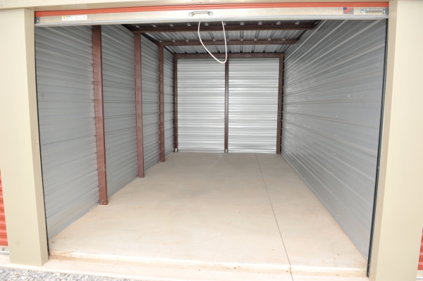 Facility photo: //images.sparefoot.com/medium/2436496949c44883a37.jpg