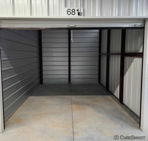 Storage Units at CubeSmart Self Storage - 709 Pratt Road