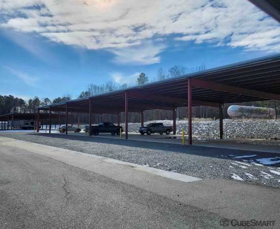 Facility photo: //images.sparefoot.com/medium/24368069f597355b749.jpg
