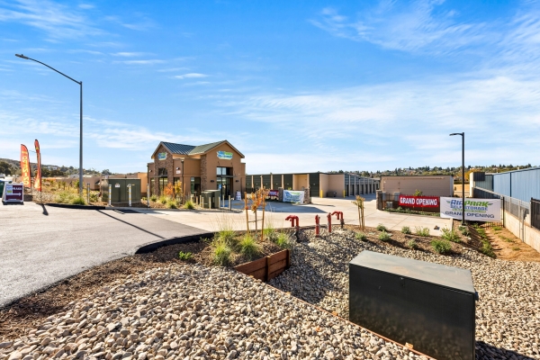 Facility photo: //images.sparefoot.com/medium/2436836957f396cd552.jpg