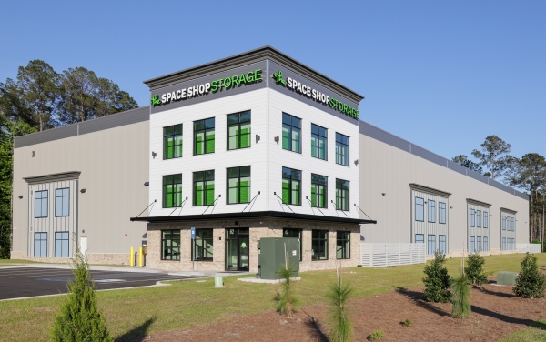 Facility photo: //images.sparefoot.com/medium/24368869e0fe7bbefe8.jpg