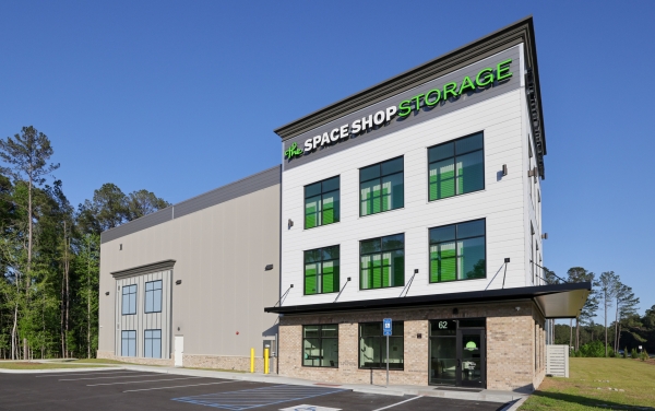 Facility photo: //images.sparefoot.com/medium/24368869e0fe7cd89c4.jpg