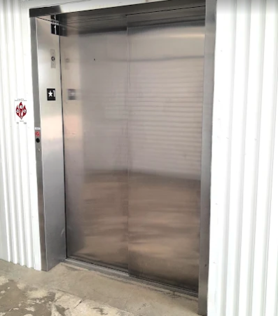 Facility photo: //images.sparefoot.com/medium/243710695d48341f937.png