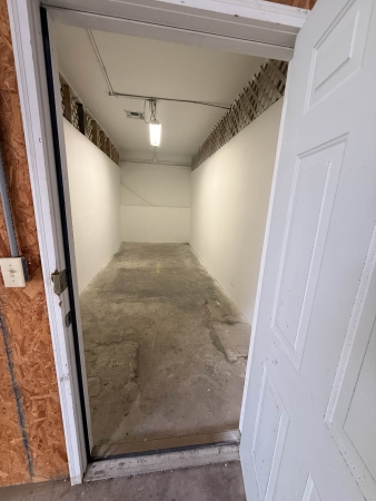 Facility photo: //images.sparefoot.com/medium/24373269782b60d863f.jpg