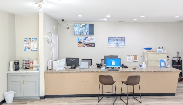 Facility photo: //images.sparefoot.com/medium/2437386a35603c92612.jpg