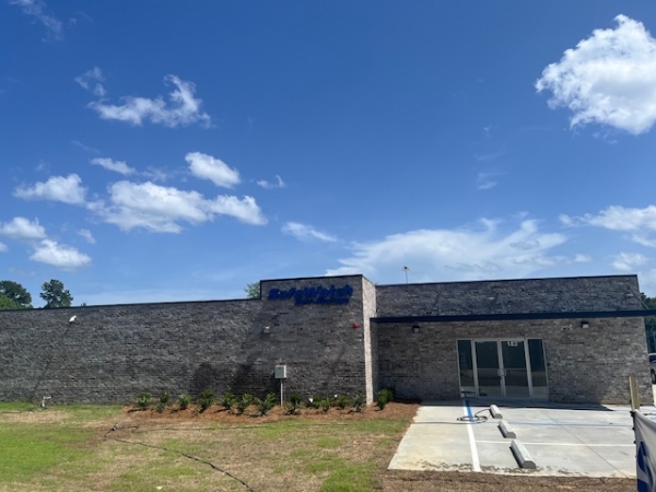 Facility photo: //images.sparefoot.com/medium/24374969612c84541d0.jpg