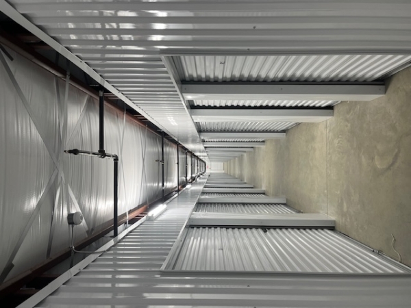 Facility photo: //images.sparefoot.com/medium/24374969612c85c55bc.jpg