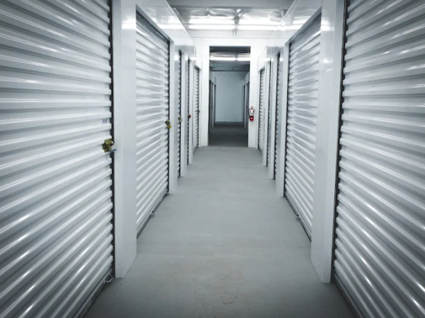 Facility photo: //images.sparefoot.com/medium/243756696fd30e86e96.png