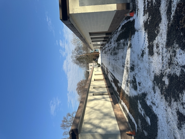 Facility photo: //images.sparefoot.com/medium/2437596965aa2215068.jpeg