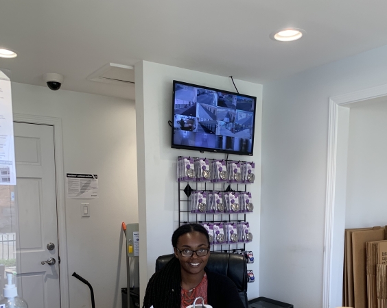 Facility photo: //images.sparefoot.com/medium/2437756966d4e6ba612.jpg