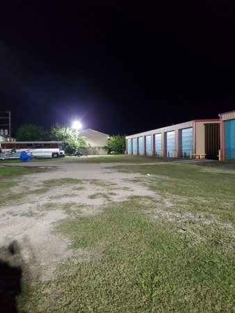 Facility photo: //images.sparefoot.com/medium/24379569682b26859a3.jpg