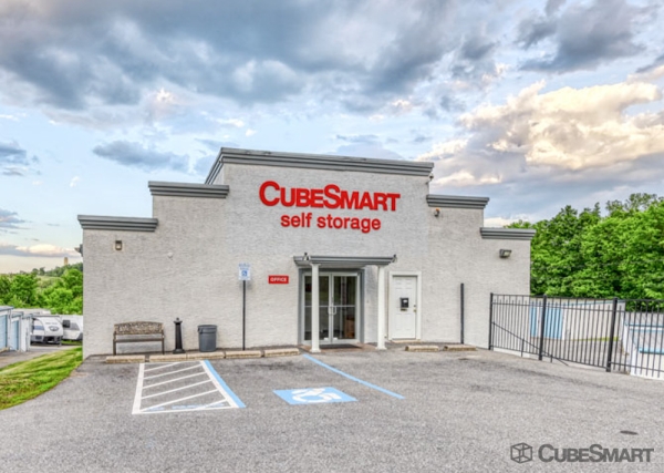 Storage Units at CubeSmart Self Storage - 1060 Morgantown Road - PA - 1060 Morgantown Road