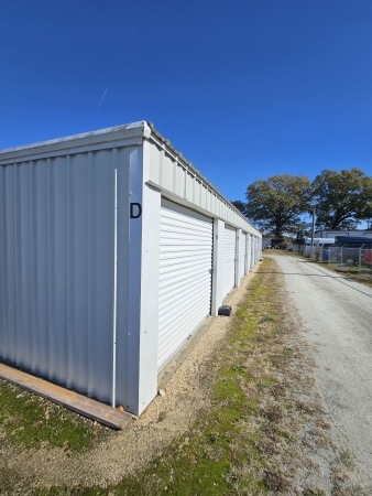 Facility photo: //images.sparefoot.com/medium/24380369694dbb32231.jpg