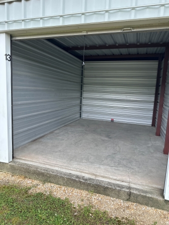 Facility photo: //images.sparefoot.com/medium/2438036a1f287a40d89.jpg