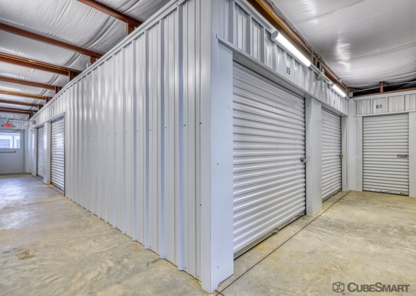 Facility photo: //images.sparefoot.com/medium/24381169e0a5600c719.jpg