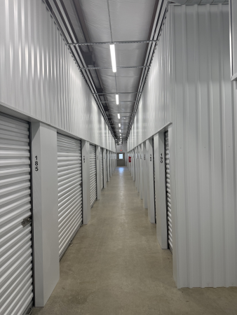 Facility photo: //images.sparefoot.com/medium/243822696fb99e32866.png