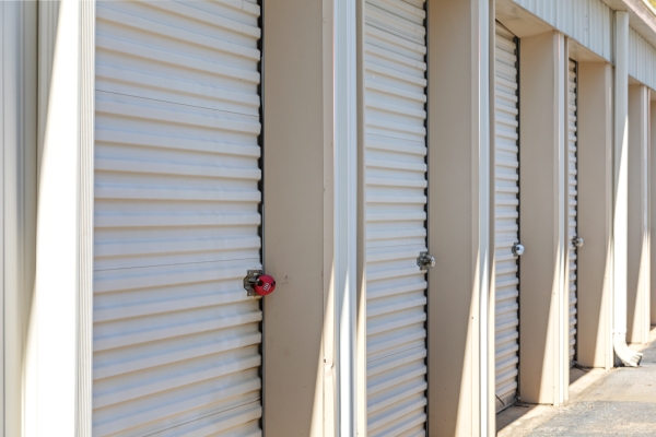 Facility photo: //images.sparefoot.com/medium/243831697004638842b.jpg