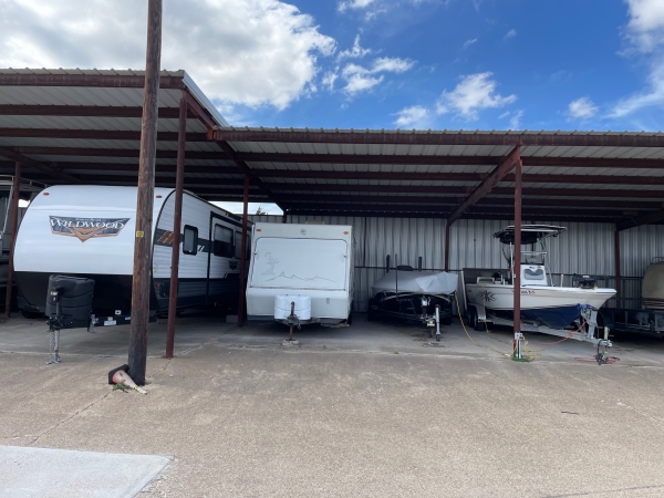 Facility photo: //images.sparefoot.com/medium/2438476973c28a9f3d1.jpg