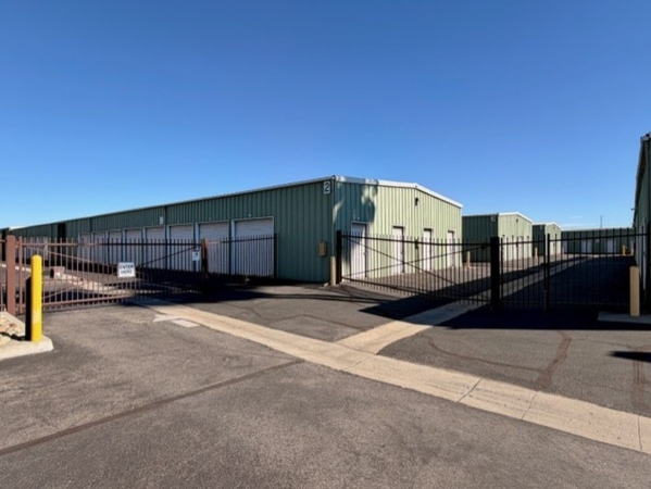 Facility photo: //images.sparefoot.com/medium/24386069942e708f2ec.jpg